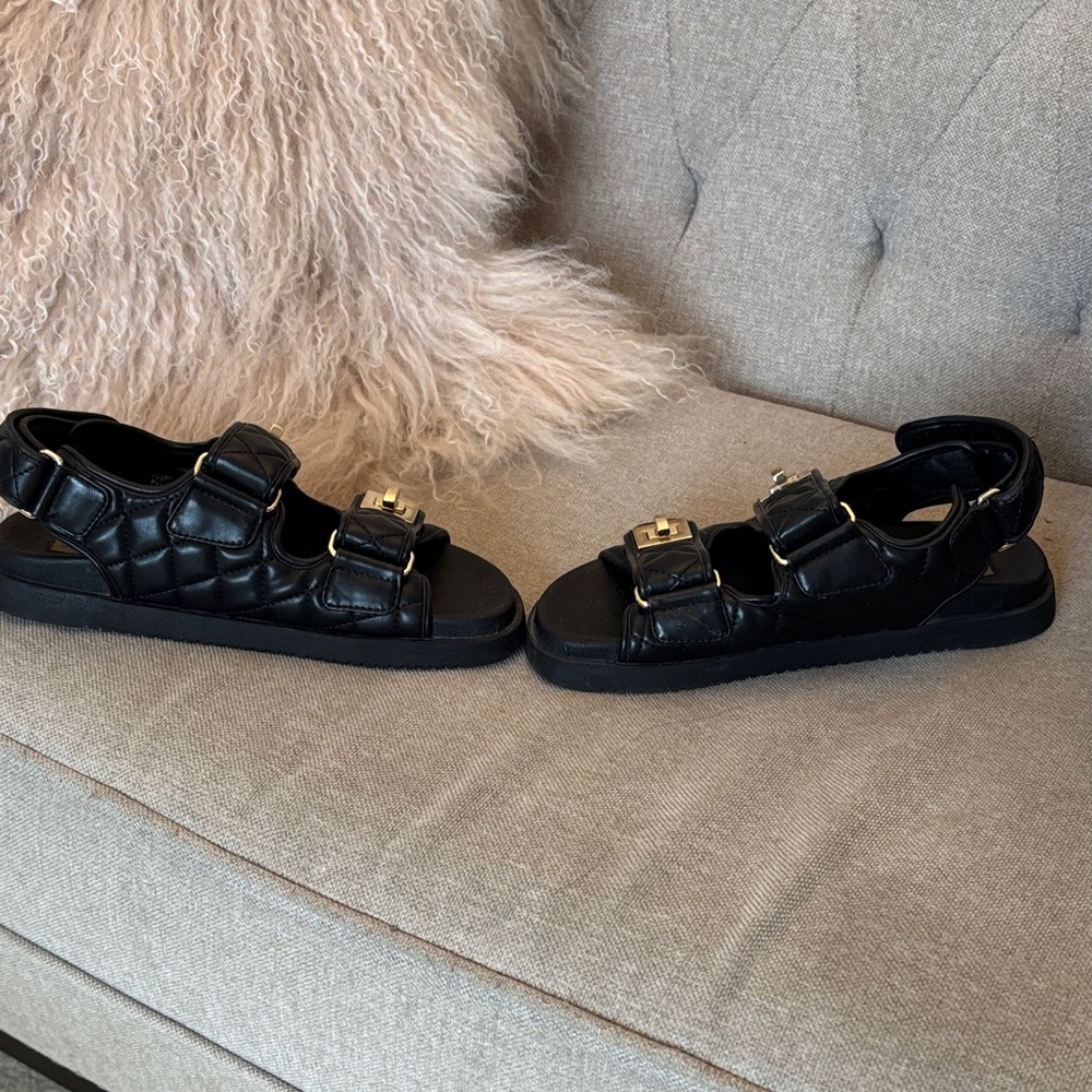 Steve Madden Quilted  Sandals - Picture 4 of 6